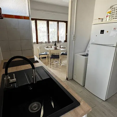 Proche - 4 Pers. - Fr-1-732-115 Apartment